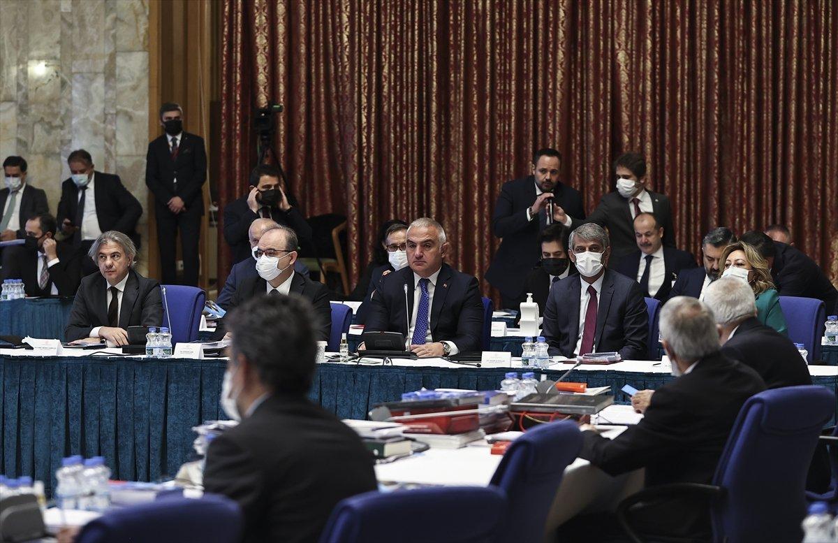 TBMM'de komisyon toplantısında 'Kürt illeri' tartışması