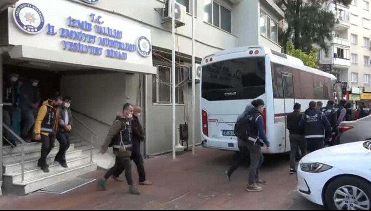 İzmir merkezli 'saadet zinciri' operasyonunda 5 tutuklama
