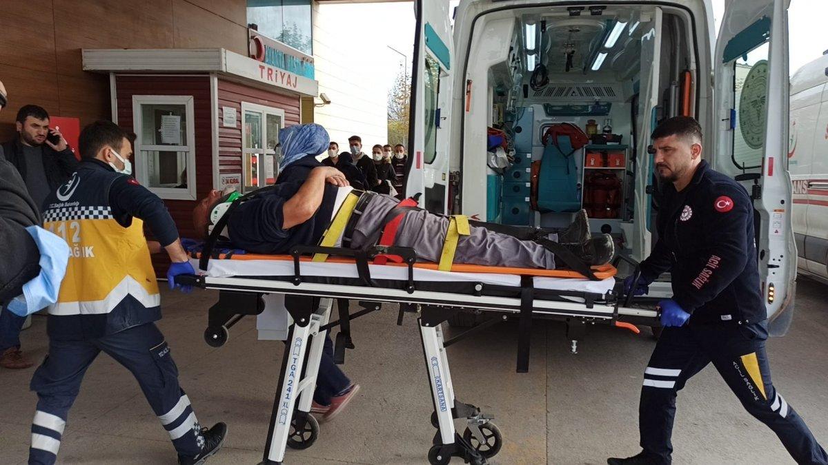 Bursa'da inşaat inceleyen adama beton mikseri çarptı