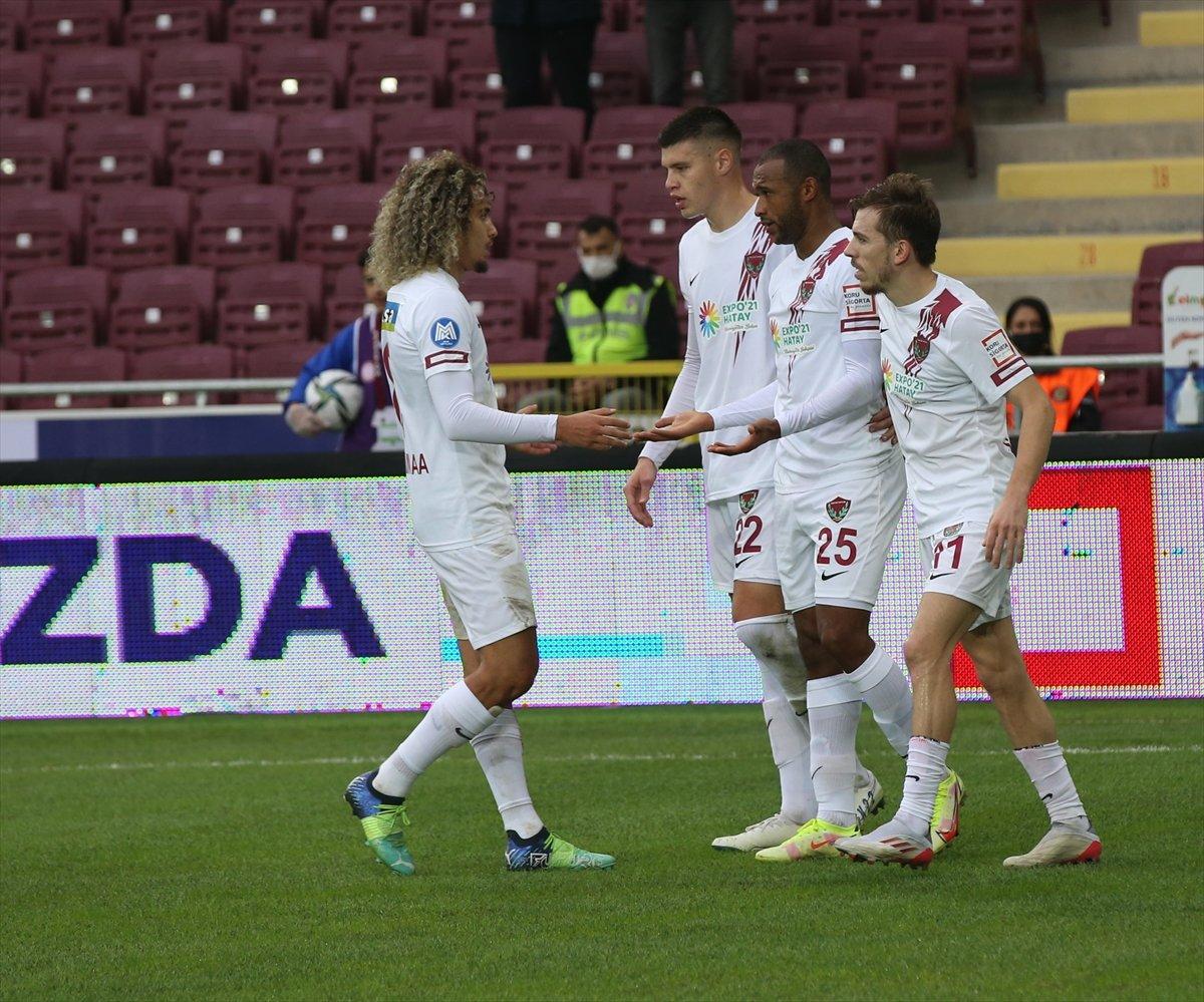 Hatayspor, Antalyaspor'u 3 golle geçti