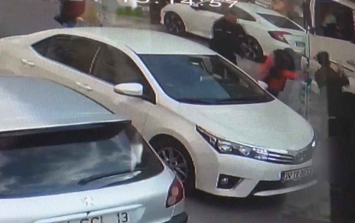 Bağcılar'da kamyonun kör noktasında kaza: 1 ölü