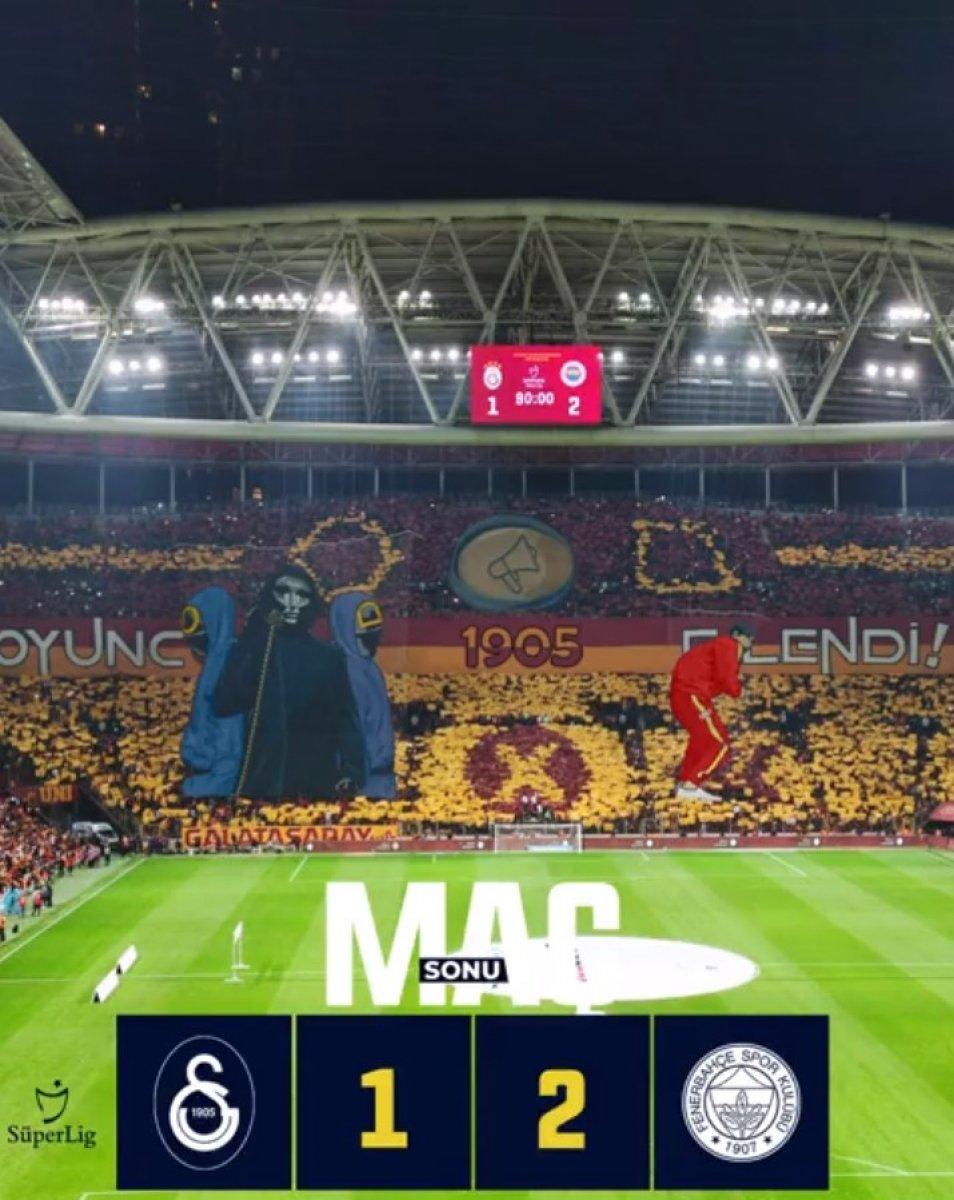 Fenerbahçe'den Galatasaray'a koreografi göndermesi