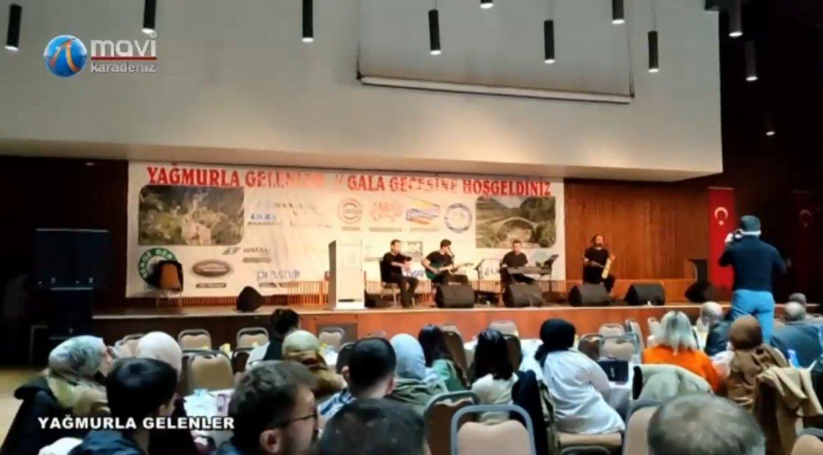 Rizelileri buluşturan gece: Yağmurla Gelenler çıktı