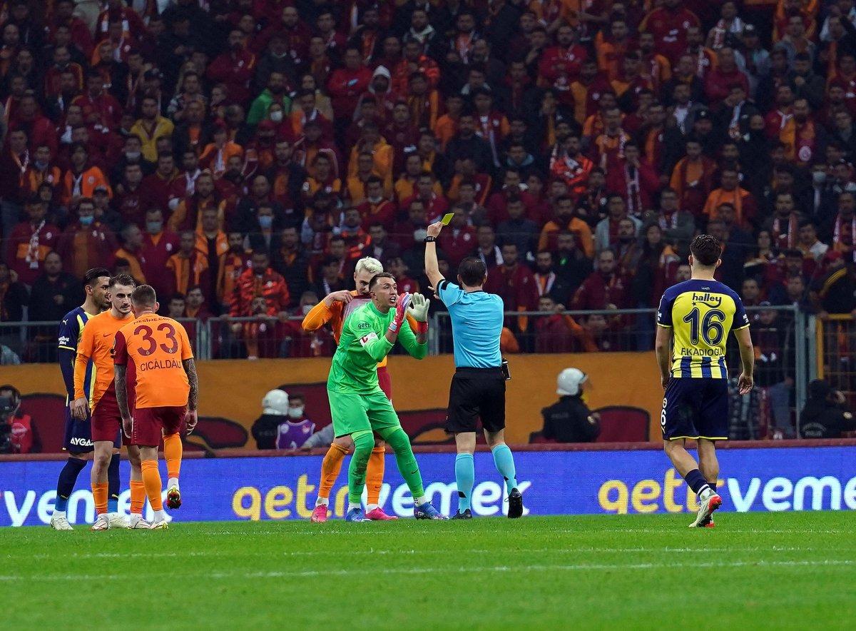 Derbide saha karıştı