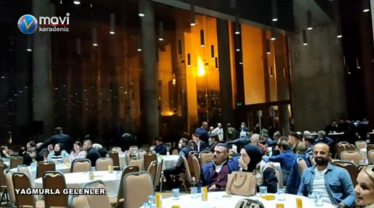 Rizelileri buluşturan gece: Yağmurla Gelenler çıktı