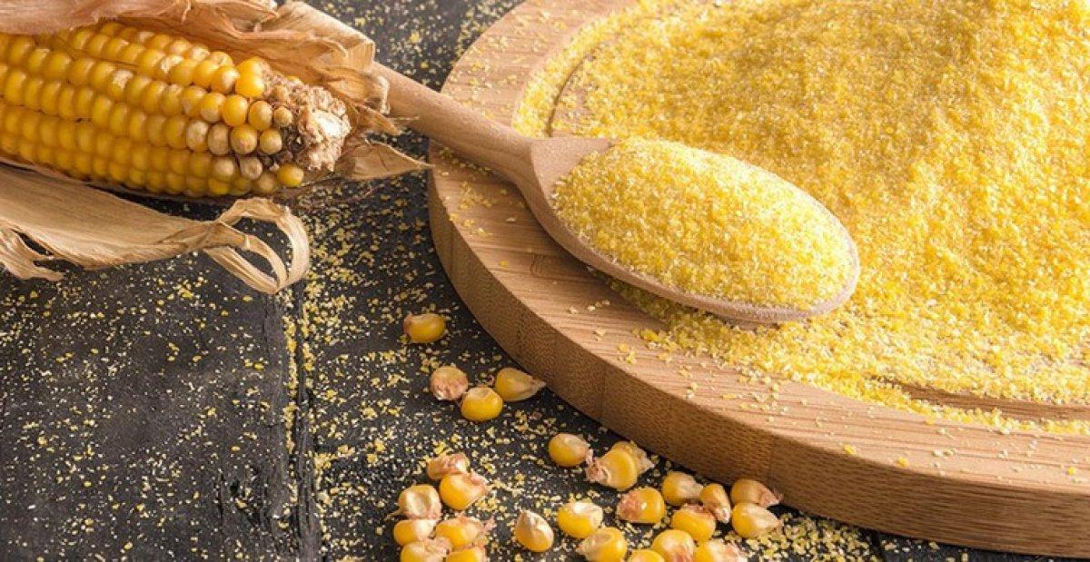 Yüzdeki tüyleri yok eden 10 basit yöntem