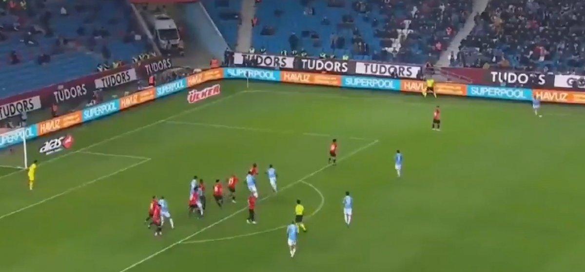 Abdülkadir Ömür'den şahane gol