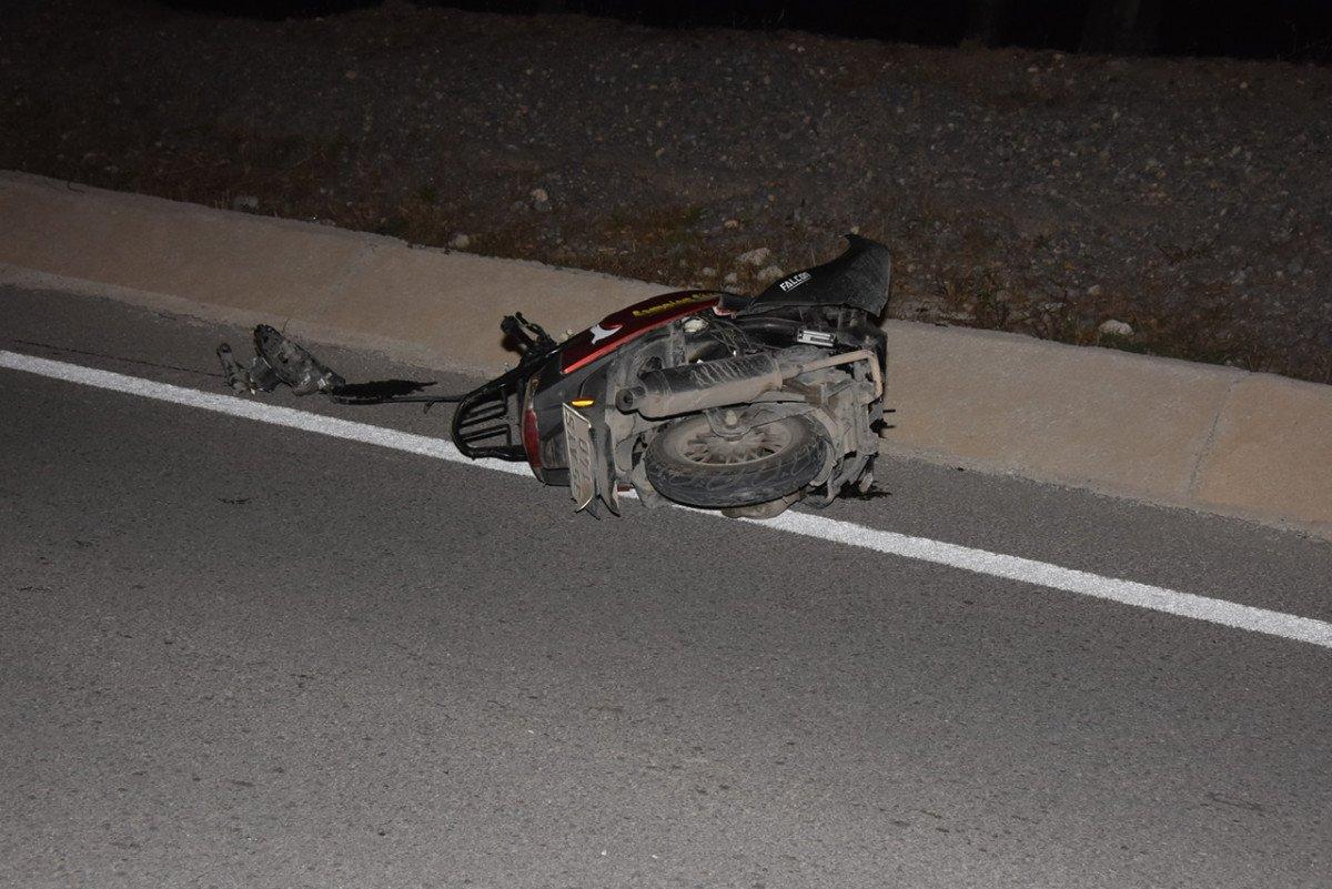 İzmir'de kurye kazada hayatını kaybetti