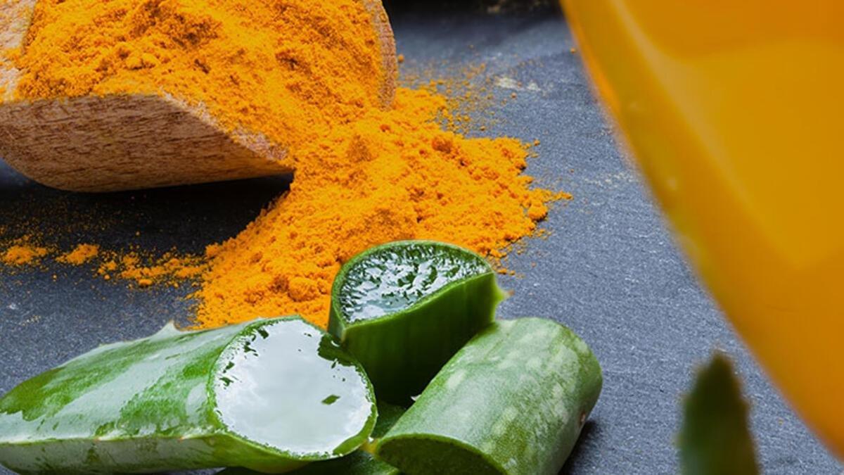 Yüzdeki tüyleri yok eden 10 basit yöntem