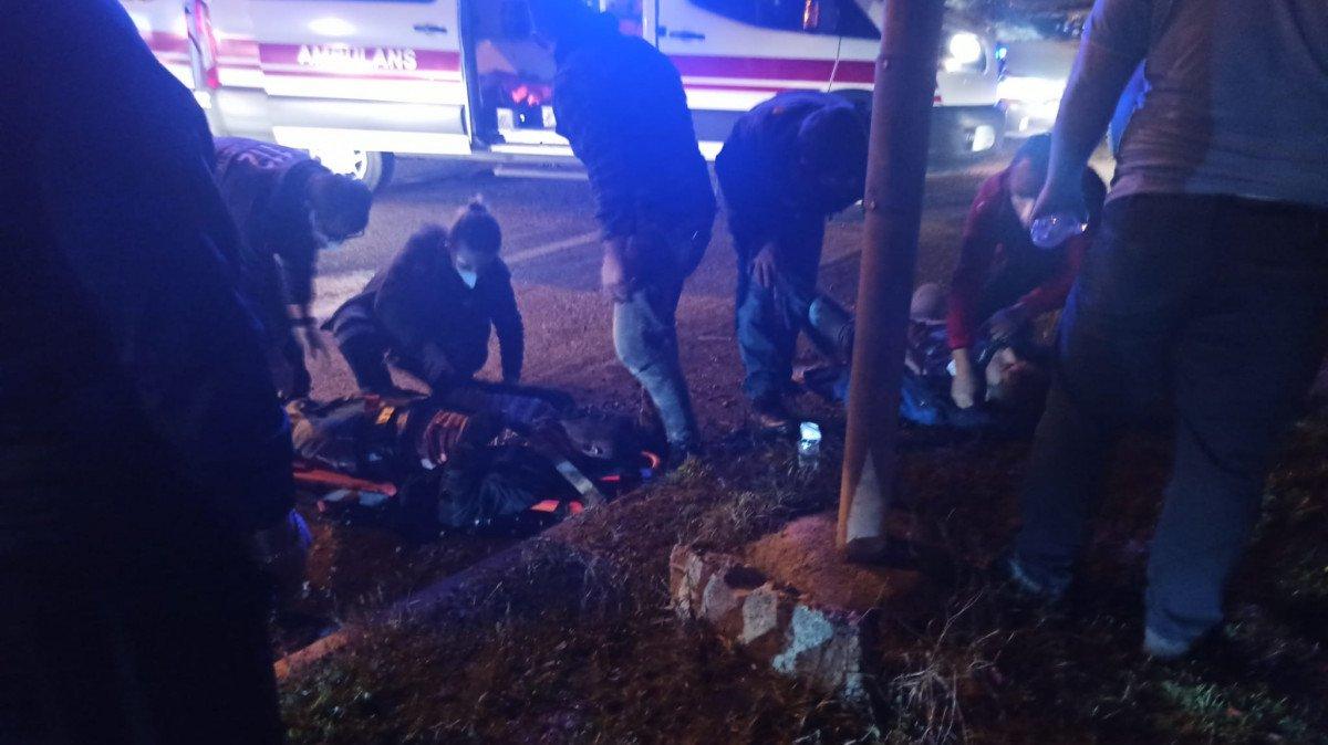 Zonguldak'ta otomobilin çarptığı motosikletli acı içinde ambulans bekledi