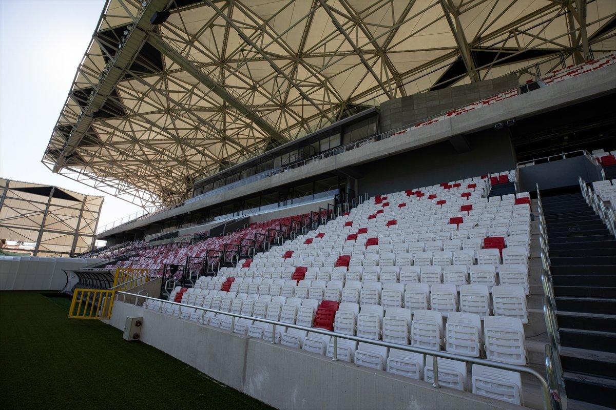 Alsancak Stadı'nda hazırlıklar tamamlandı