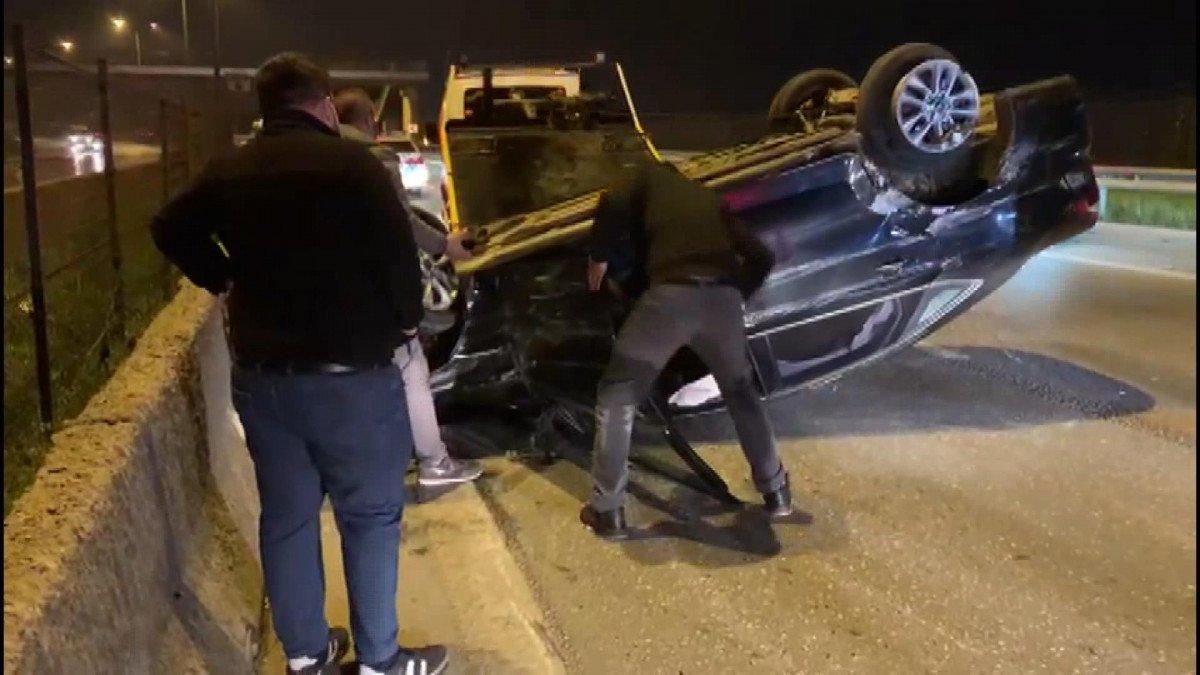 Kartal'da otomobil takla attı: 1 yaralı 