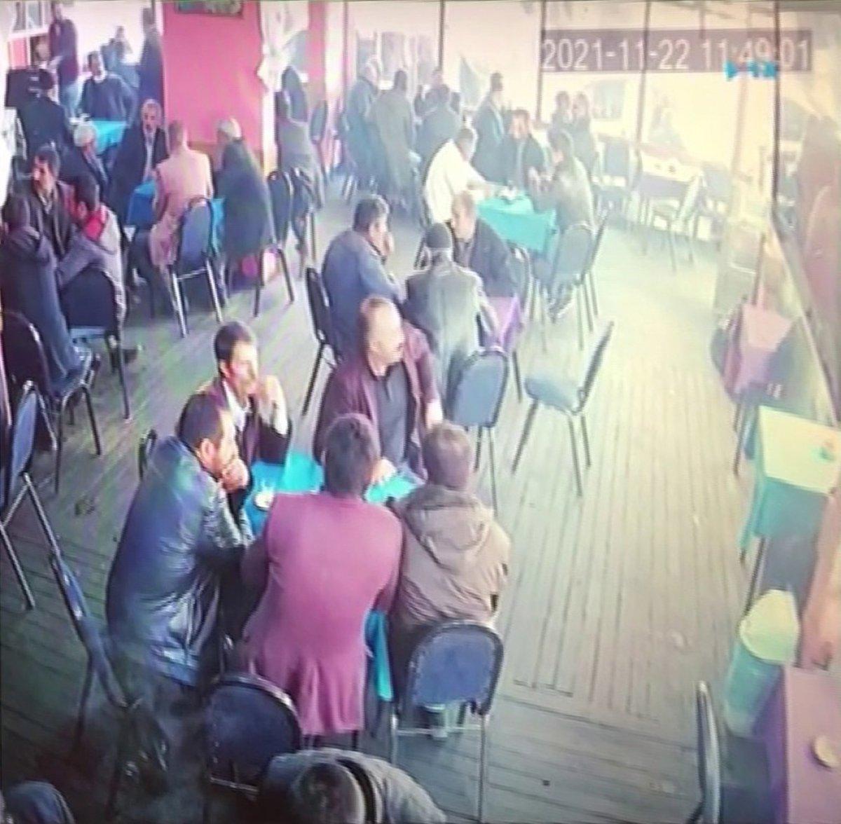 Erzurum'da deprem anı kamerada