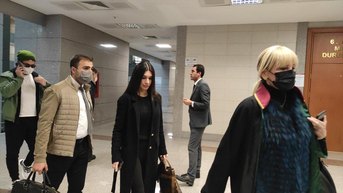 Burcu Kıratlı’nın dolandırılma davasında eşi Sinan Akçıl tanıklık yaptı