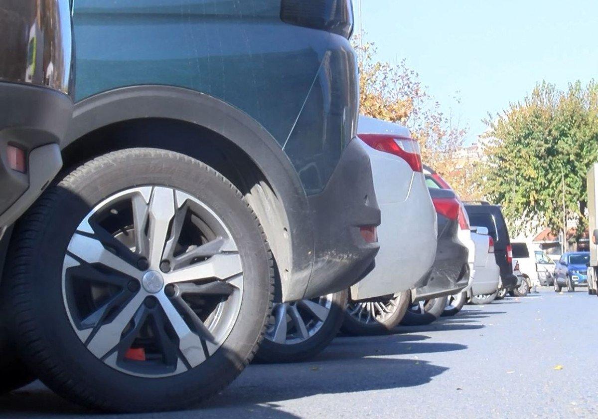 Sıfır araç fırsatçılığında yeni yöntem: Akrabalarının üzerlerine alıyorlar