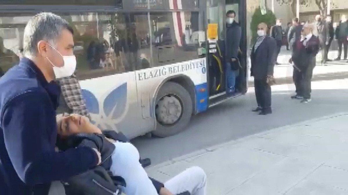 Elazığ'da otobüs şoförü, fenalaşan yolcu için güzergahını değiştirdi