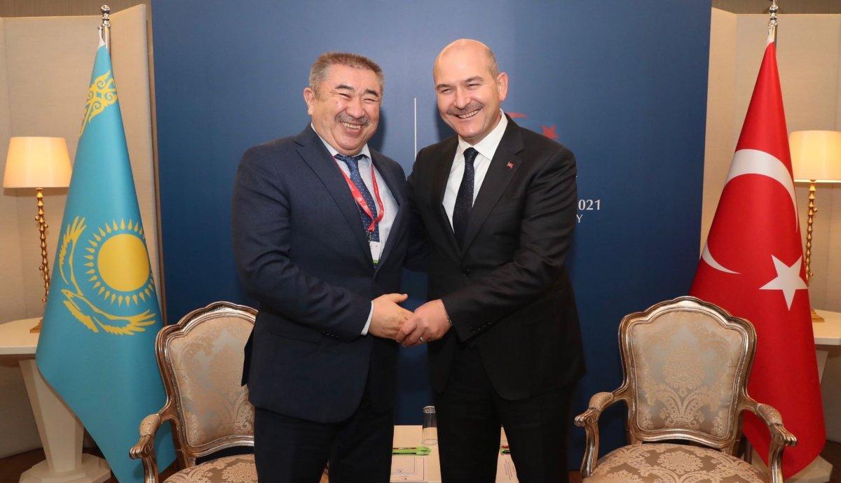 Süleyman Soylu Güney Afrika ve Kazakistanlı mevkidaşları ile görüştü