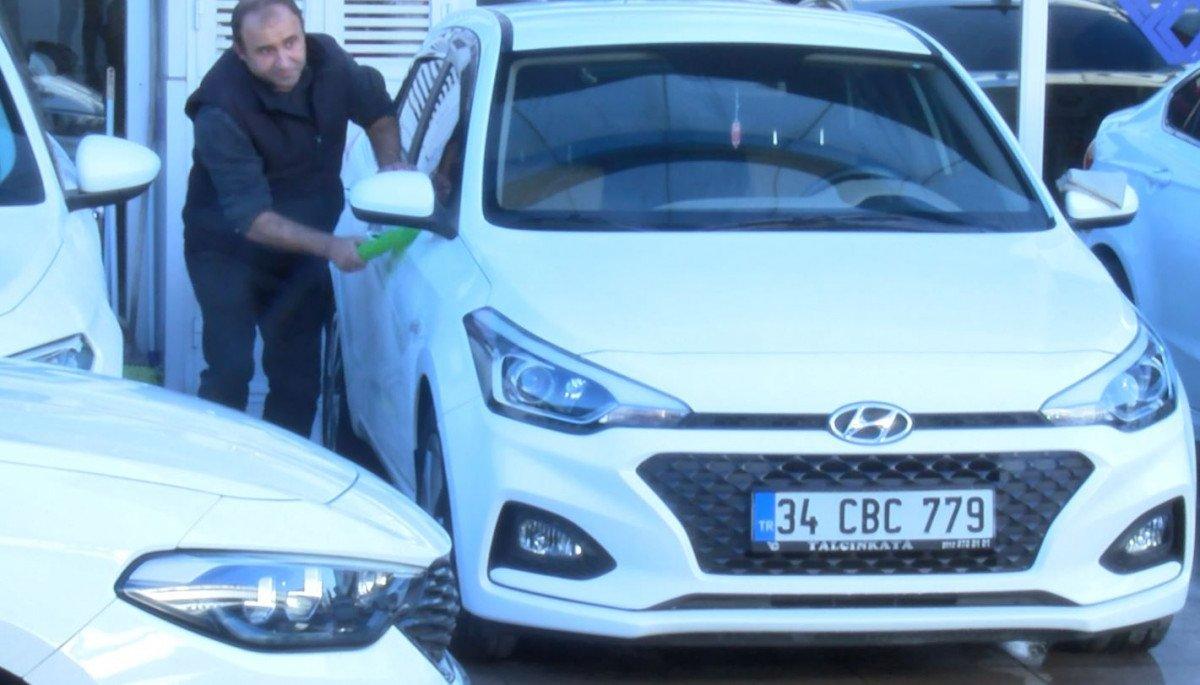 Sıfır araç fırsatçılığında yeni yöntem: Akrabalarının üzerlerine alıyorlar