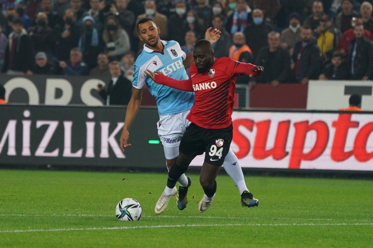 Trabzonspor - Gaziantep FK maçındaki tartışmalı anlar