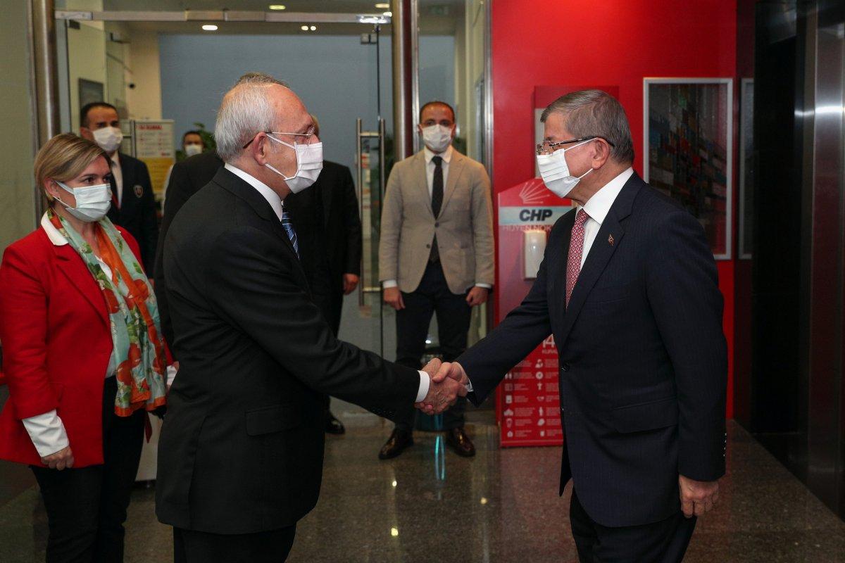 Ahmet Davutoğlu ile Kemal Kılıçdaroğlu'ndan erken seçim çağrısı
