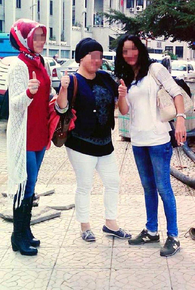 Zonguldak'ta adliye önünde zafer pozu veren kadınlar, tekrar yargılanıyor