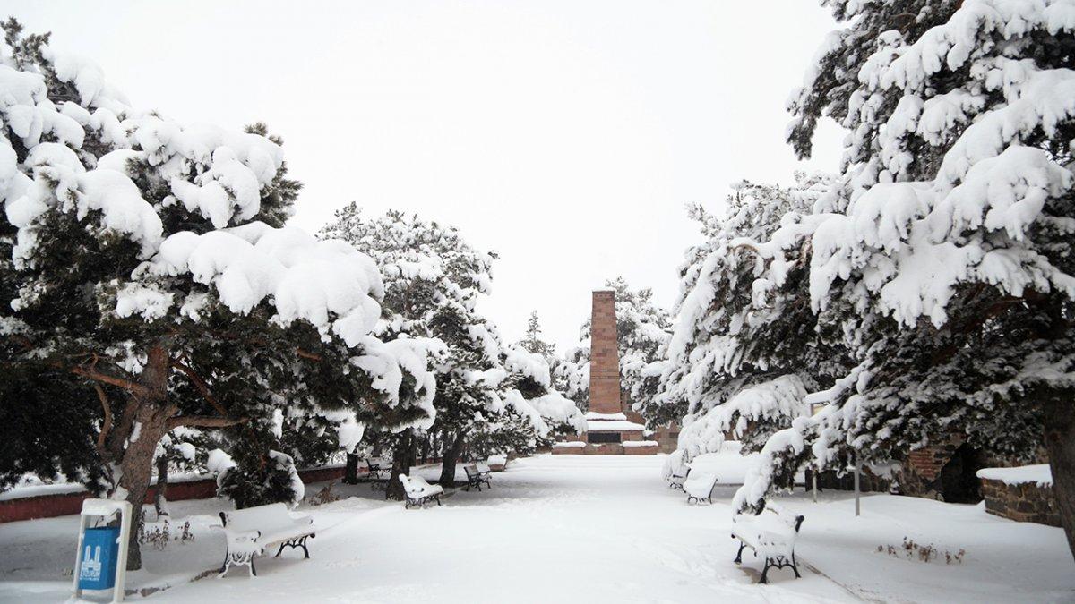 Türkiye yağışlı havanın etkisi altına giriyor