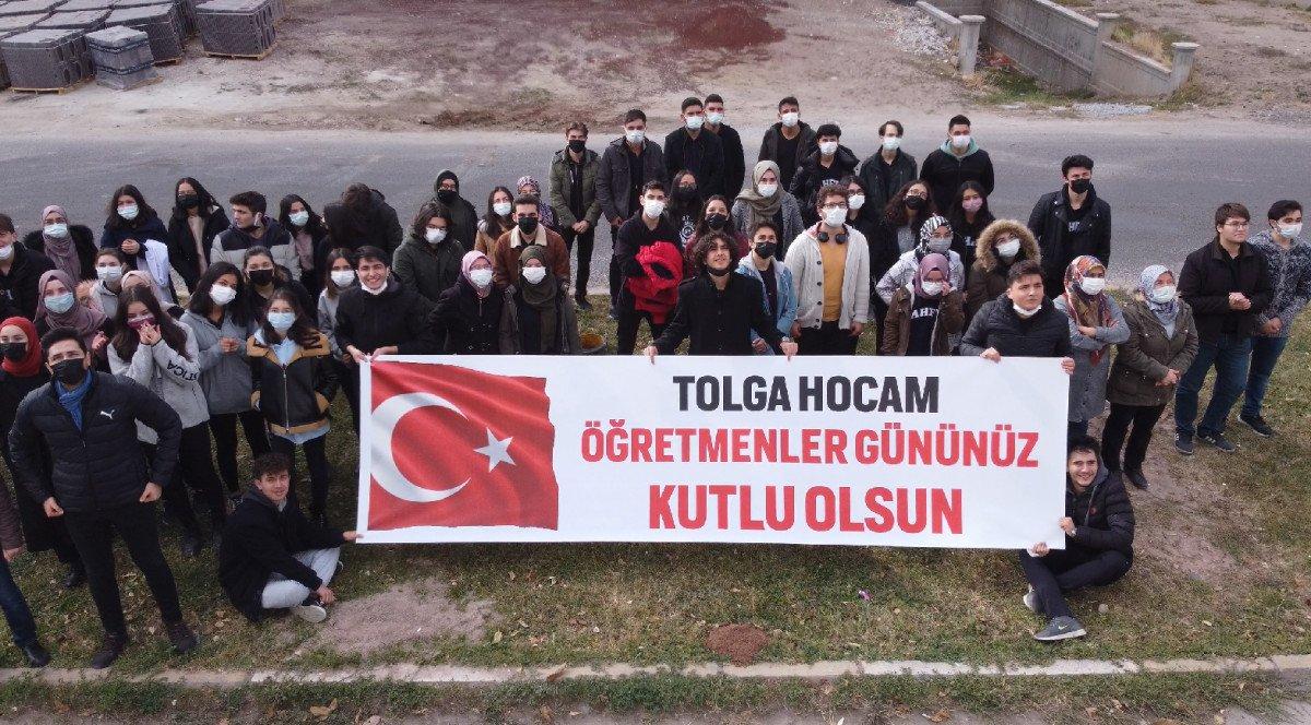 Aksaray’da, kanser tedavisi gören öğretmene duygulandıran sürpriz