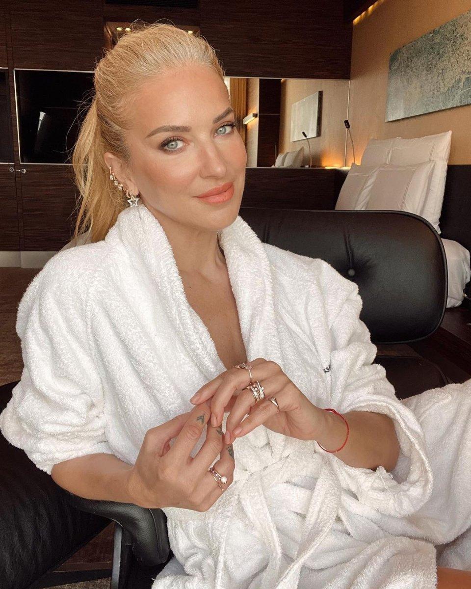 Burcu Esmersoy, estetik iddialarına yanıt verdi