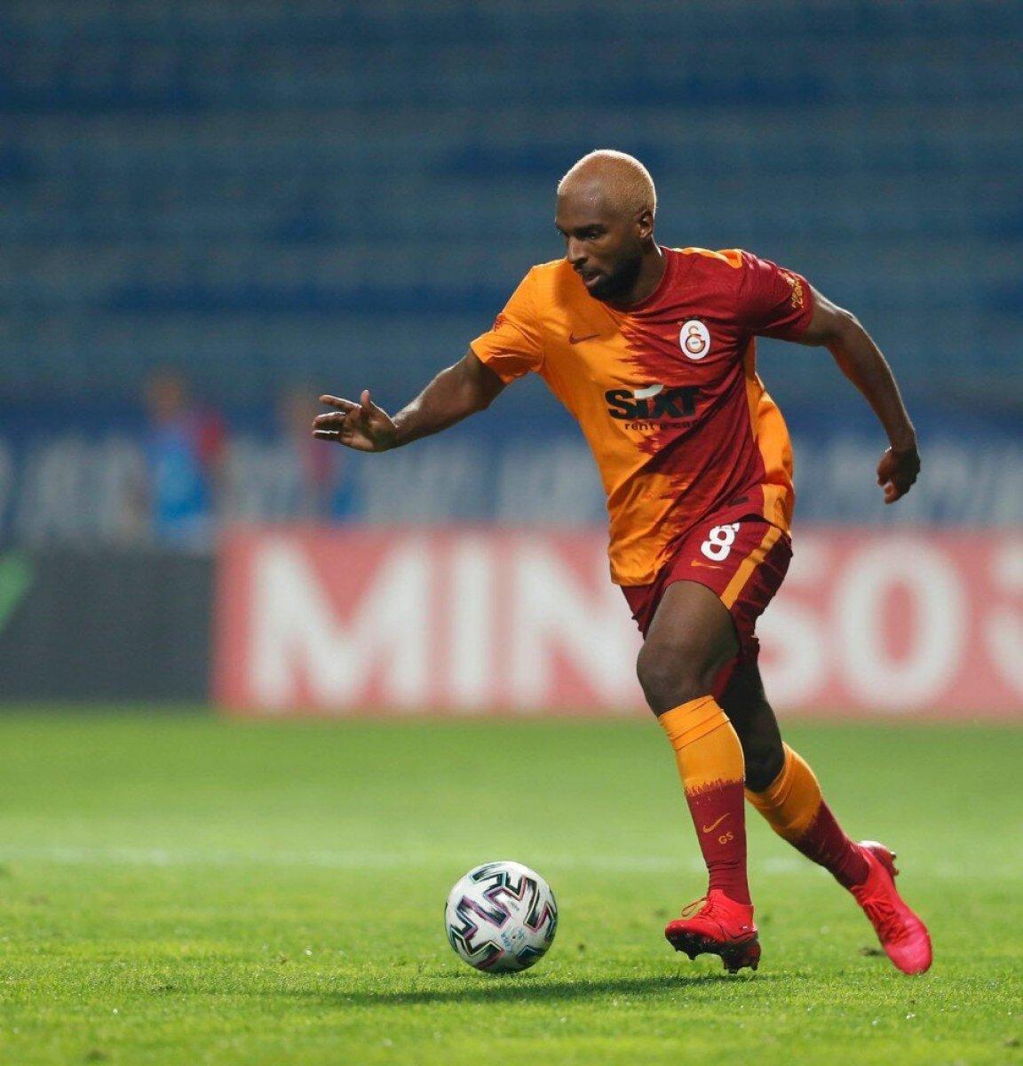 Galatasaraylı Ryan Babel'den otobiyografik rap albümü