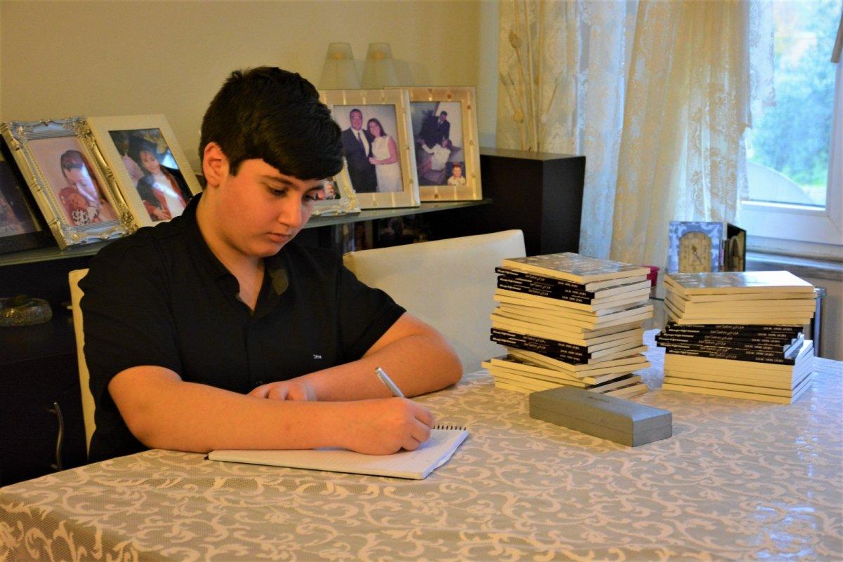 Ortaokul öğrencisi Hüseyin Yiğit, 12 yaşında kitap yazdı