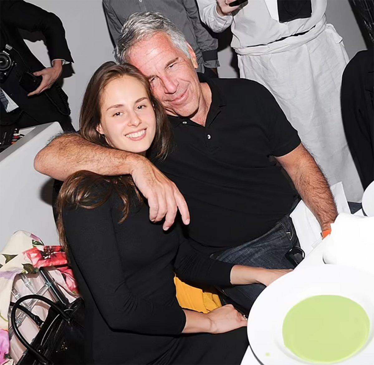 Jeffrey Epstein, intihar etmeden önce Karyna Shuliak ile görüştü