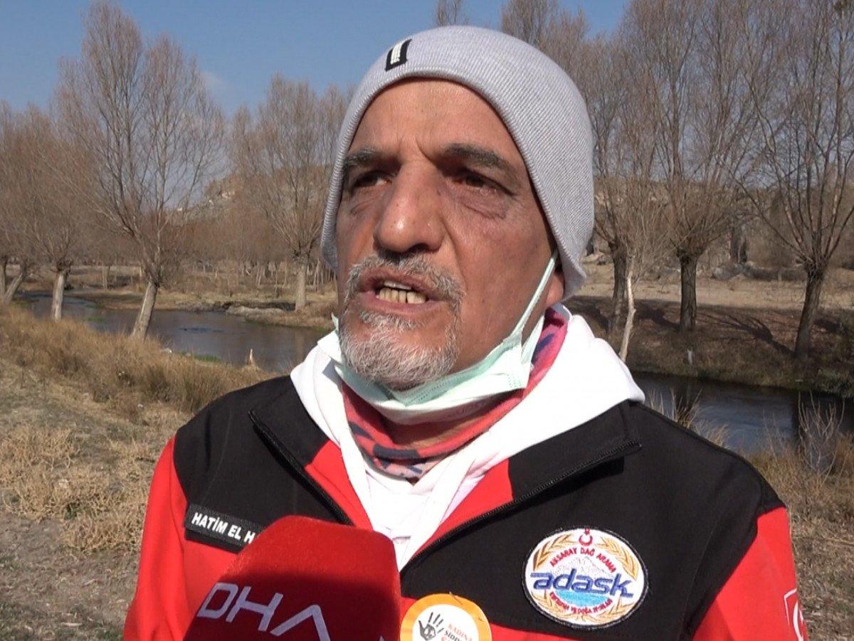 Aksaray’da, toprak yüzeyinde yarıklar meydana geldi