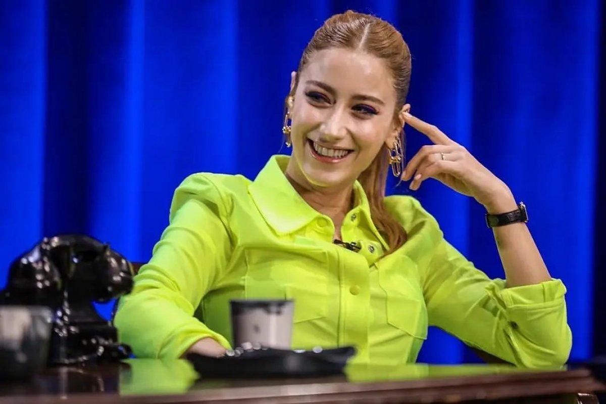 Hazal Kaya'nın küfür önerisi