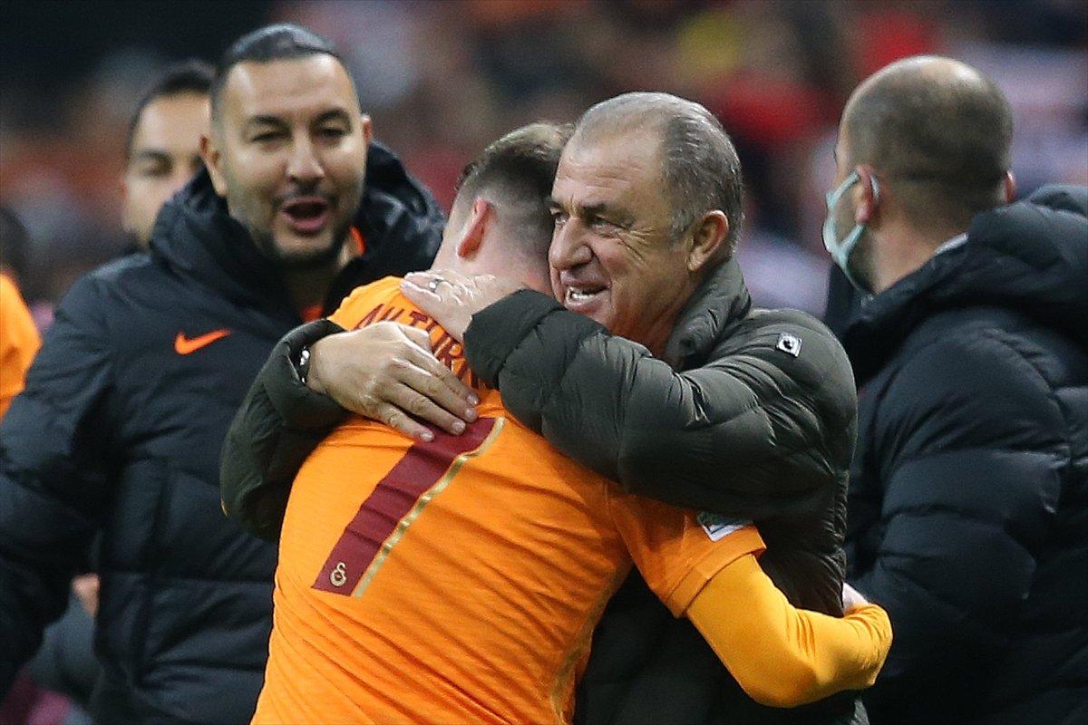 Fatih Terim: Bugün istenen ve özlenen Galatasaray vardı