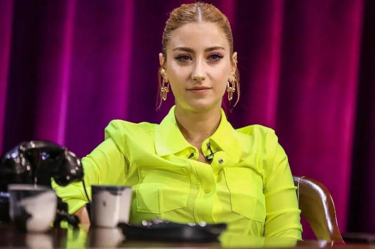 Hazal Kaya'nın küfür önerisi