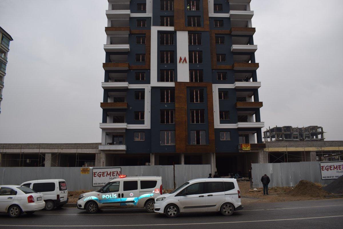 Malatya'da kavgayı ayıran işçi tüfekle vuruldu