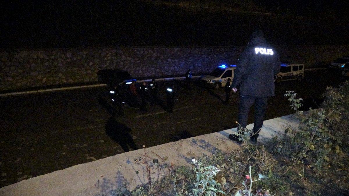 Tokat'ta otomobil kullanmayı öğrenirken duvardan uçtu