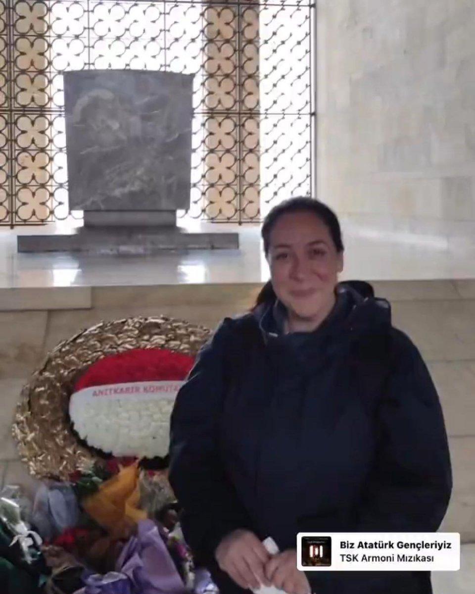 Binnur Kaya, Anıtkabir'e gitti