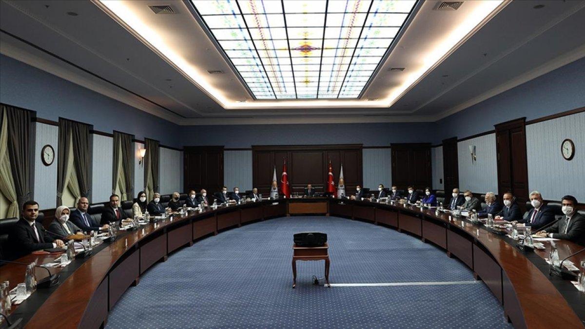 AK Parti'den dövizdeki artışa çözüm için yol haritası