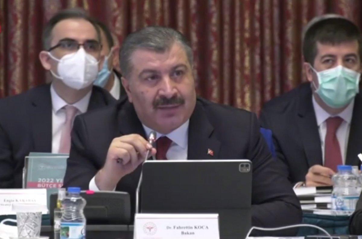 Fahrettin Koca'dan muhalefete aşı müjdesi sonrası tepki: Sevinmenizi beklerdim