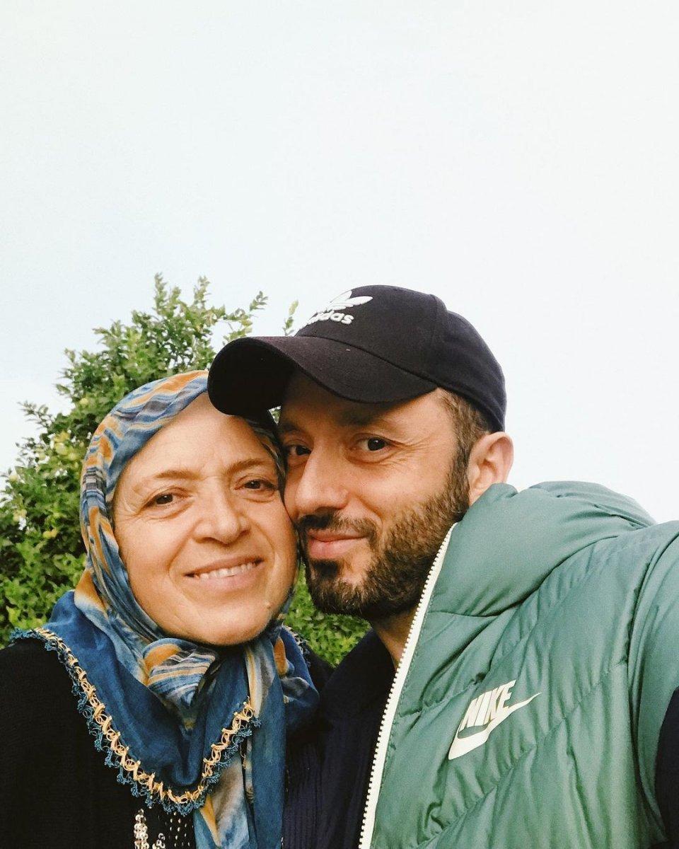 Albümüne adını vermişti! Mabel Matiz annesinin kopyası çıktı