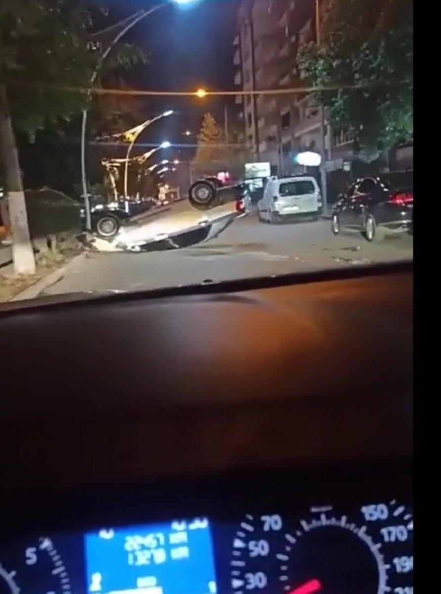 Mersin’de, canlı yayın yaparken kazayı kaydetti