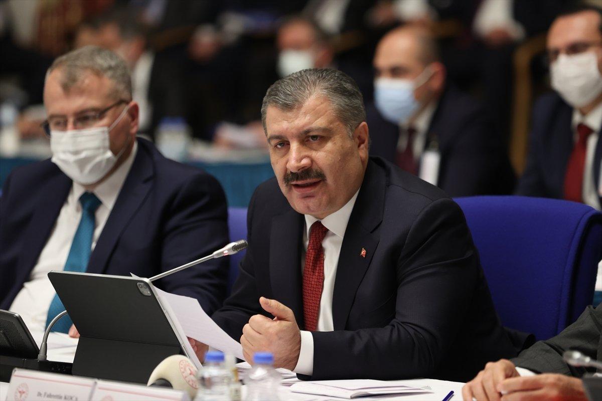 Sağlık Bakanı Koca'dan 40 bin sağlık personeli alımına dair ayrıntılar