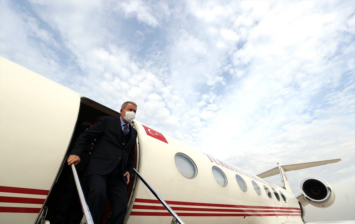 Hulusi Akar'dan, Ege Ordusu Komutanlığı'nda inceleme