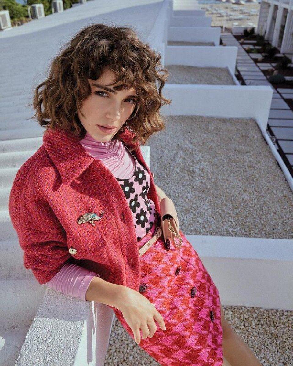 Hafsanur Sancaktutan'ın mini şortlu fotoğrafı çok beğenildi