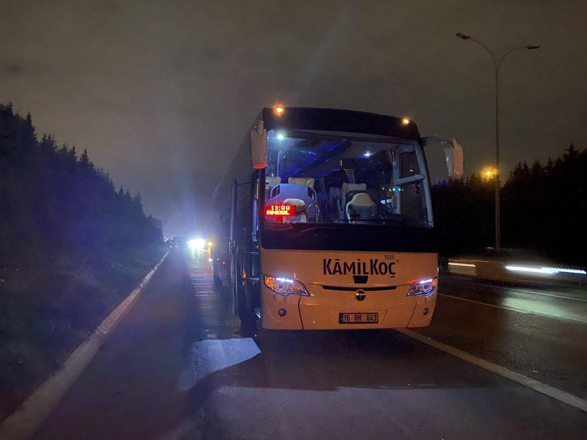 Kocaeli'de minibüs ile yolcu otobüsü çarpıştı: 5 yaralı
