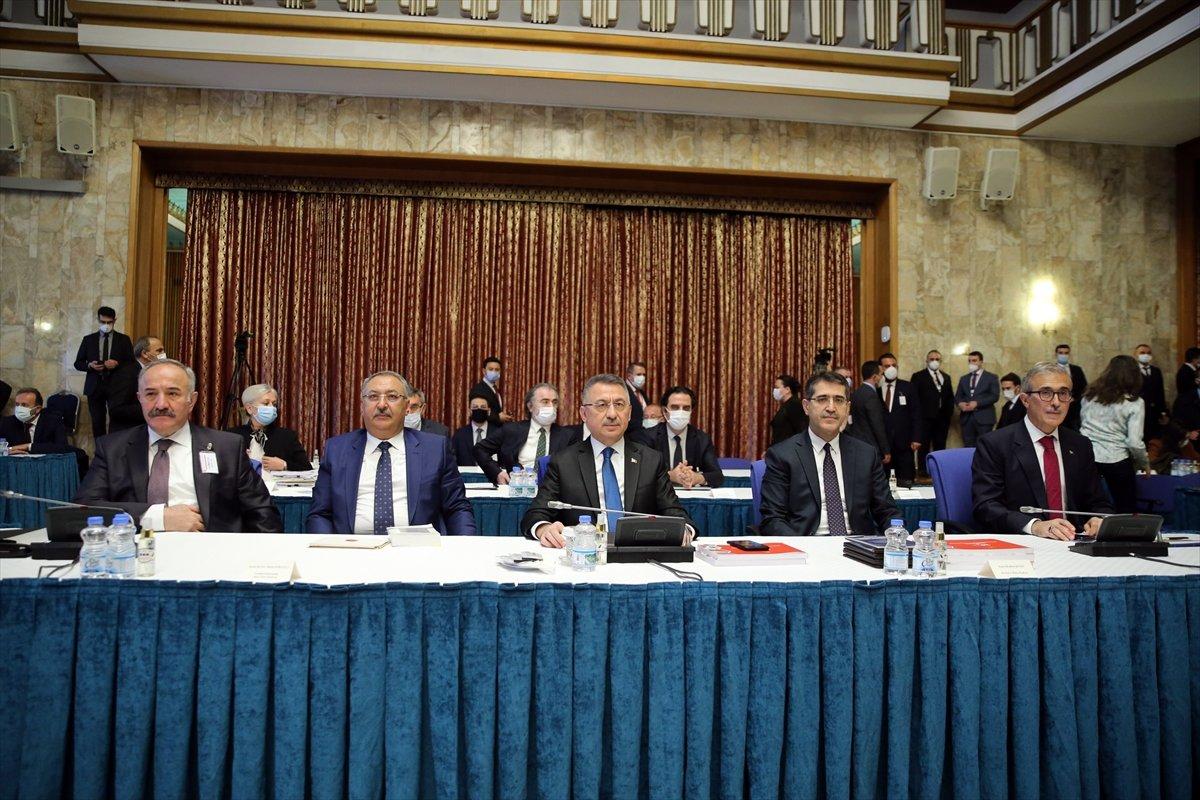 Fuat Oktay: 2022'de zırhlı araçlar yerli motorlarla teslim edilecek