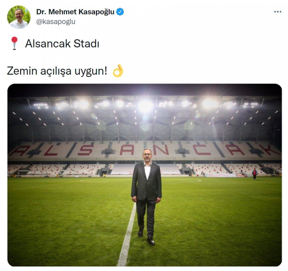 Altay'ın stadının adı 'Alsancak Mustafa Denizli Stadı' oldu