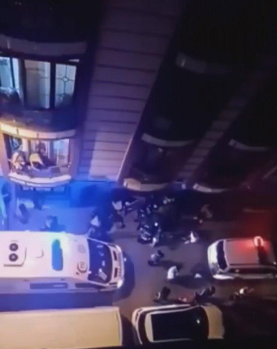 Sultangazi’de, babasını bıçaklayıp kaçtı