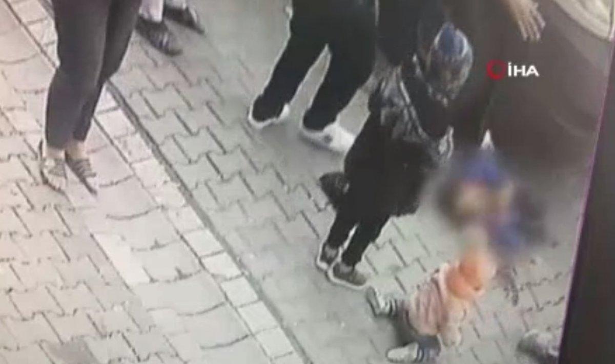 Esenyurt'ta okul servisi çocuğa çarptı